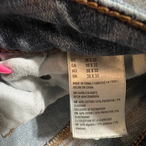 🌸👖💖 American Eagle Slim Straight Leg Extreme Flex 4 Light Ripped Style Jean - Picture 4 of 6